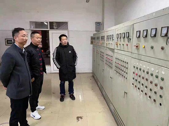 说明: C:\Users\Administrator\Desktop\万象城allwincity官网开展冬季消防安全检查活动2021.12.17\万象城allwincity官网开展冬季消防安全检查活动2021.12.17\2.jpg