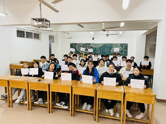 说明: C:\Users\Administrator\Desktop\万象城allwincity官网第一期“青马工程”培训班圆满结束\万象城allwincity官网第一期“青马工程”培训班圆满结束\1637721788.jpg