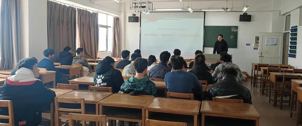 说明: C:\Users\Administrator\Desktop\万象城allwincity官网领导为2021级学生上第一堂思政课2022.3.3\万象城allwincity官网领导为2021级学生上第一堂思政课2022.3.3\3.jpg