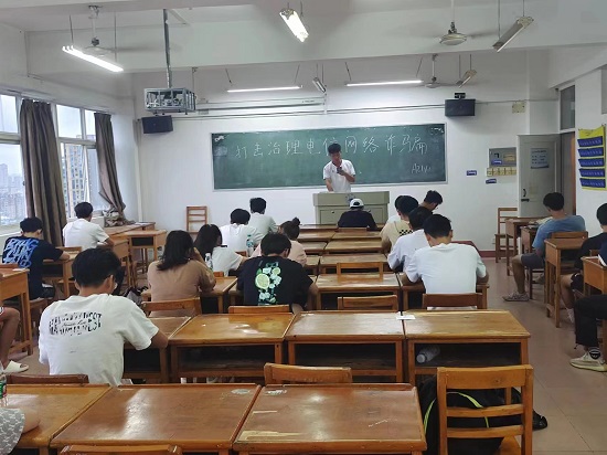 说明: C:\Users\Administrator\Desktop\万象城allwincity官网继续推进“电信网络诈骗打击治理”宣传教育活动2022.6.14\万象城allwincity官网继续推进“电信网络诈骗打击治理”宣传教育活动2022.6.14\2.jpg