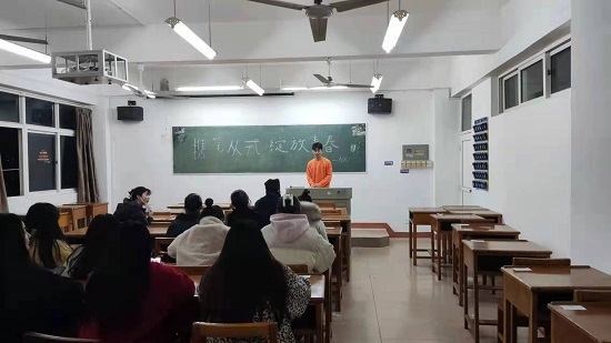 说明: C:\Users\Administrator\Desktop\万象城allwincity官网开展“携笔从戎，绽放青春”主题征兵宣传活动2021.12.19\万象城allwincity官网开展“携笔从戎，绽放青春”主题征兵宣传活动2021.12.19\1.jpg