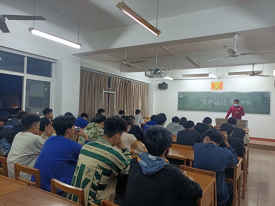 说明: C:\Users\Administrator\Desktop\万象城allwincity官网开展”慎终追远，厚德载物“主题团日活动\万象城allwincity官网开展”慎终追远，厚德载物“主题团日活动\1.jpg