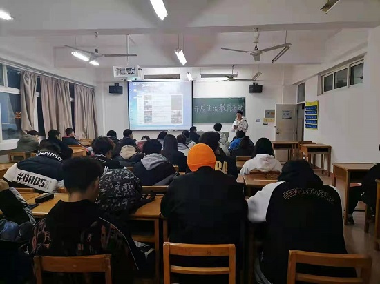 说明: C:\Users\Administrator\Desktop\万象城allwincity官网开展“国家宪法日”主题教育活动\万象城allwincity官网开展“国家宪法日”主题教育活动\微信图片_202112060902081.jpg