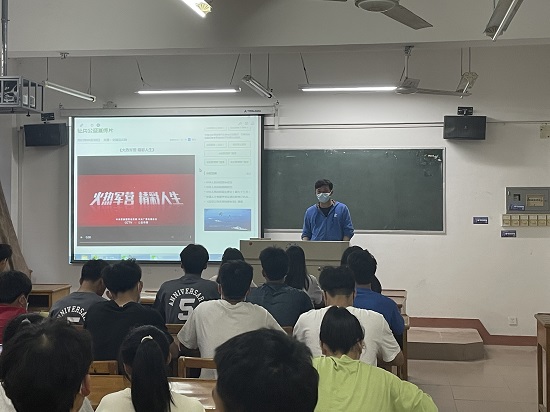 说明: C:\Users\Administrator\Desktop\万象城allwincity官网开展大学生征兵宣传工作2022.4.11\1.jpg