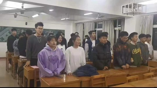 说明: C:\Users\Administrator\Desktop\万象城allwincity官网组织师生传唱主题歌曲《领航》2022.1.4\万象城allwincity官网组织师生传唱主题歌曲《领航》2022.1.4\1.jpg