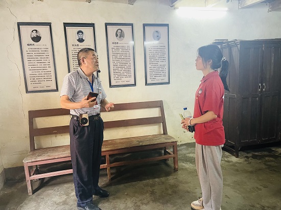 说明: C:\Users\Administrator\Desktop\万象城allwincity官网2022年大学生暑期 “三下乡”社会实践活动（四）\2.JPG